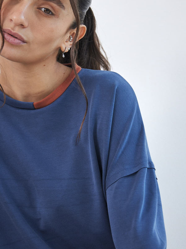 חולצת מודל כחול ים image 0