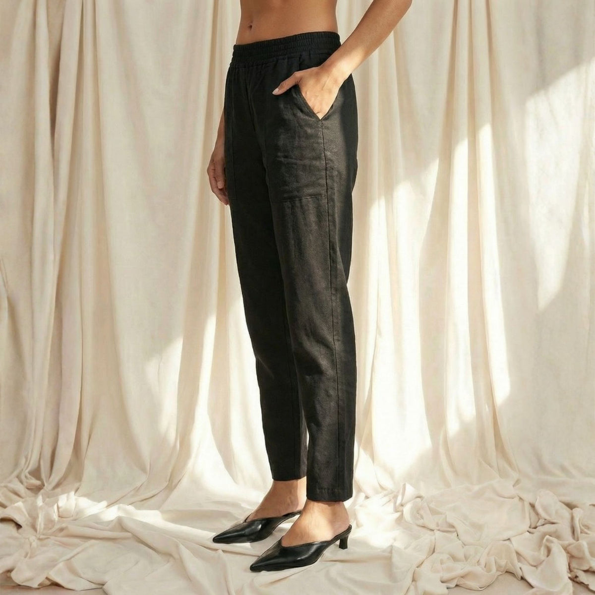 מכנסי כותנה גזרה ישרה -שחור