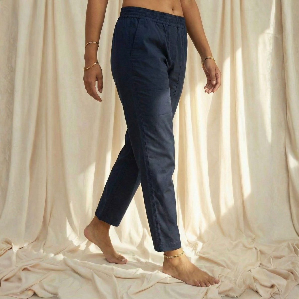 מכנסי כותנה גזרה ישרה-נייבי