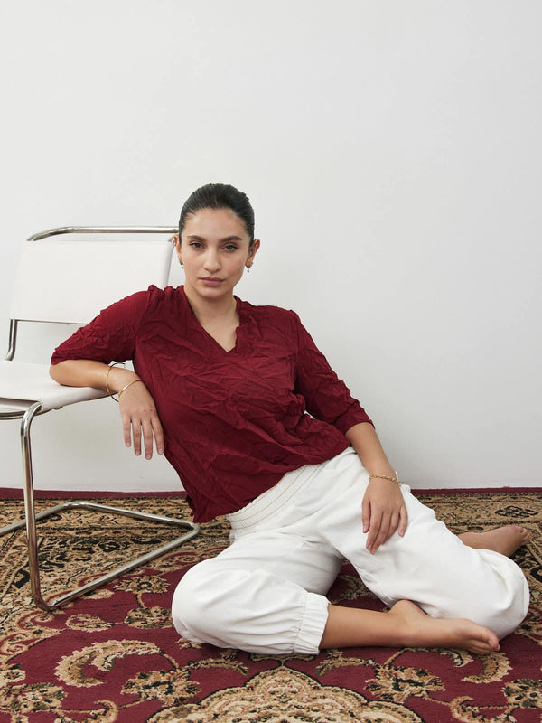 חולצת וי -יין מקומט