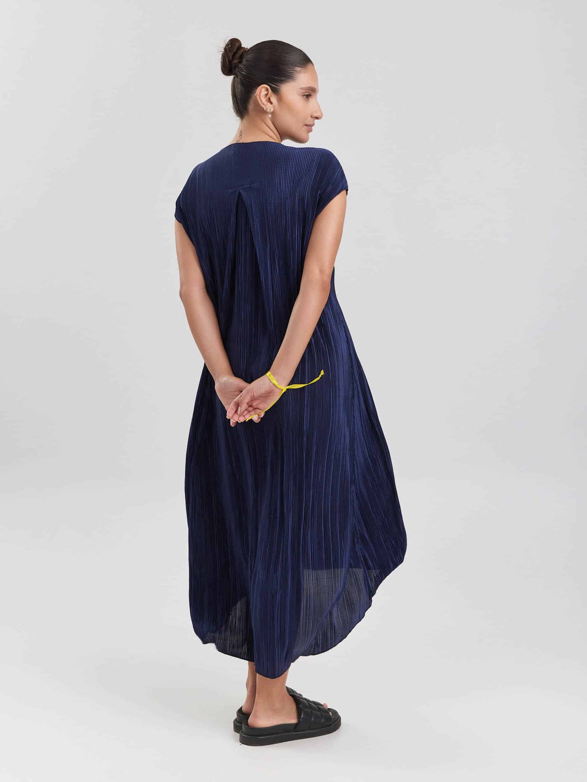 שמלת פליסה נייבי image 4