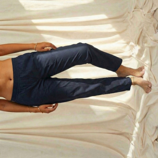 מכנסי כותנה גזרה ישרה-נייבי