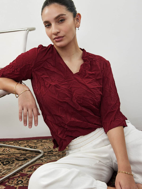 חולצת וי -יין מקומט image 0