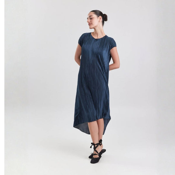 שמלת פליסה כחול אוקיינוס