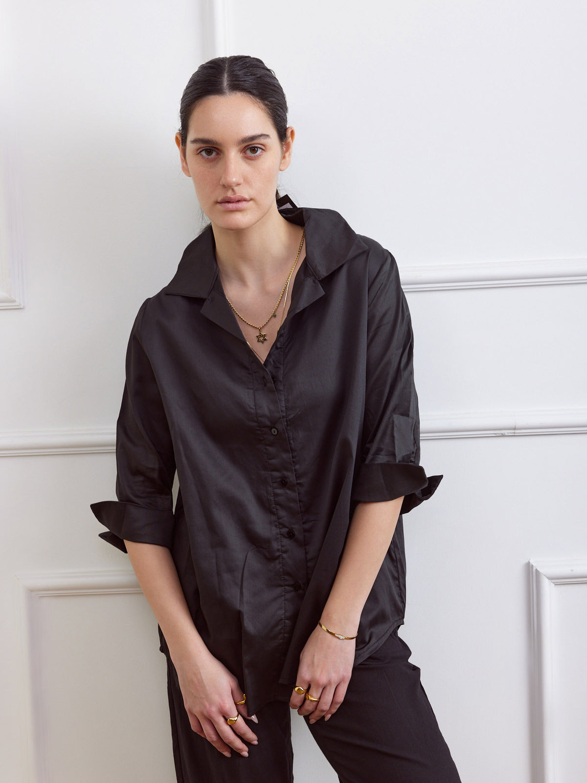 חולצת כפתורים שחורה-לאסט image 0