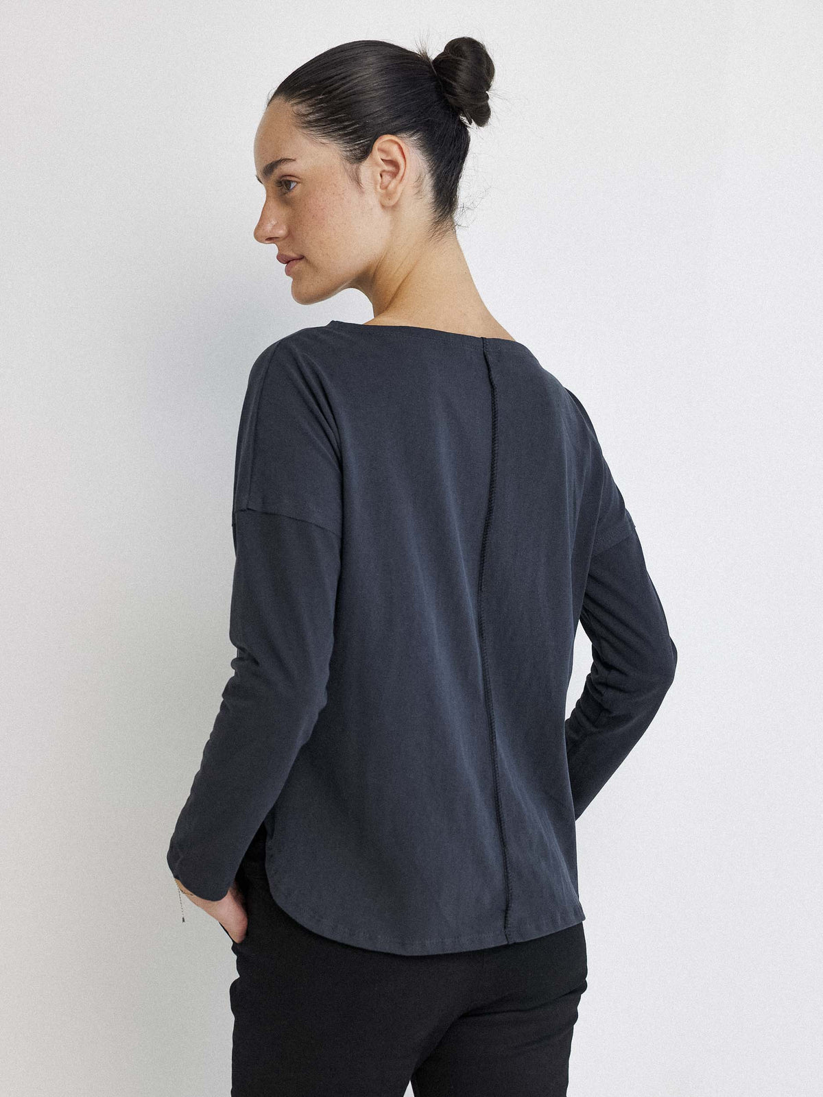 חולצת סירה שחור פחם image 4