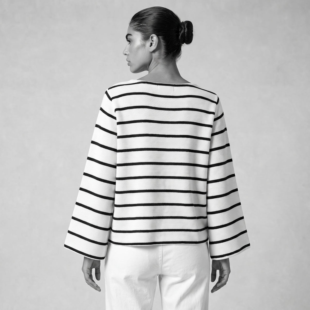 סריג פסים שחור לבן