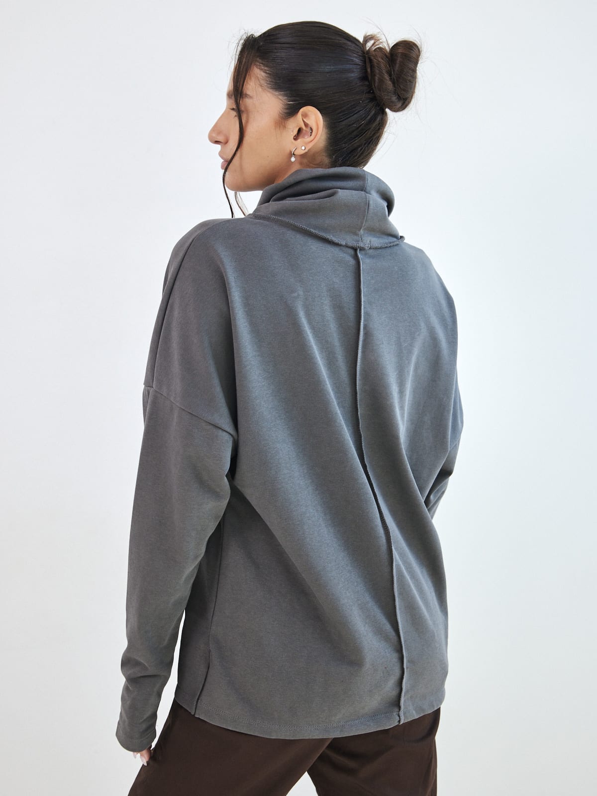 חולצת גולף ווש אפורה image 3