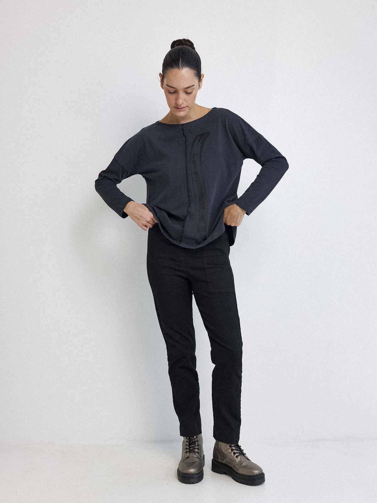 חולצת סירה שחור פחם image 3