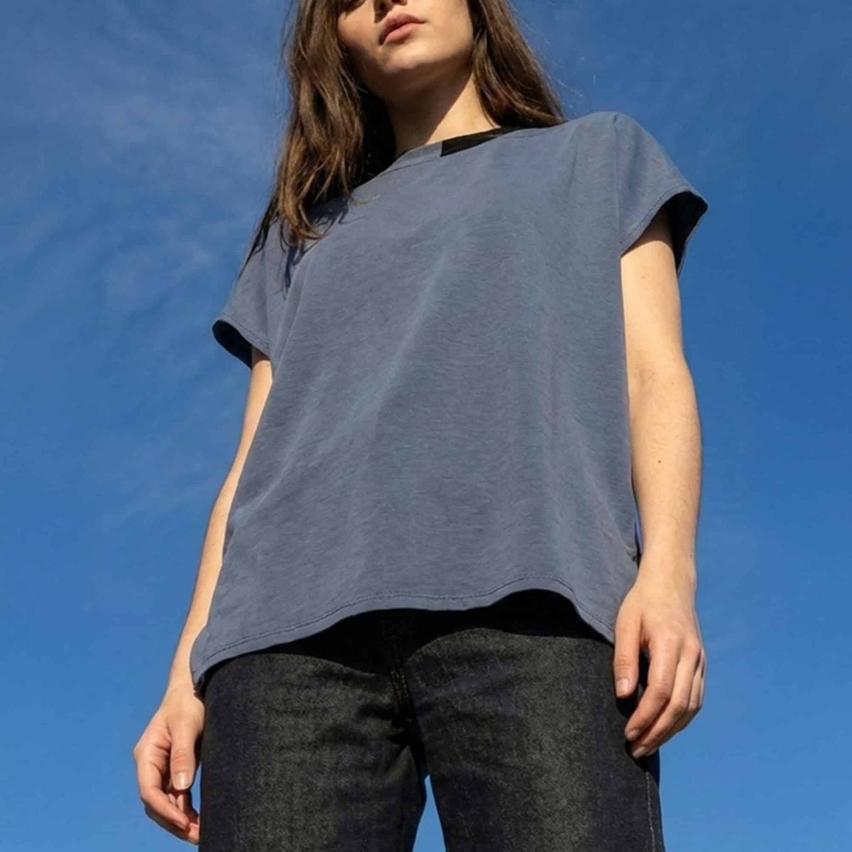 טי מודל כחול image 0