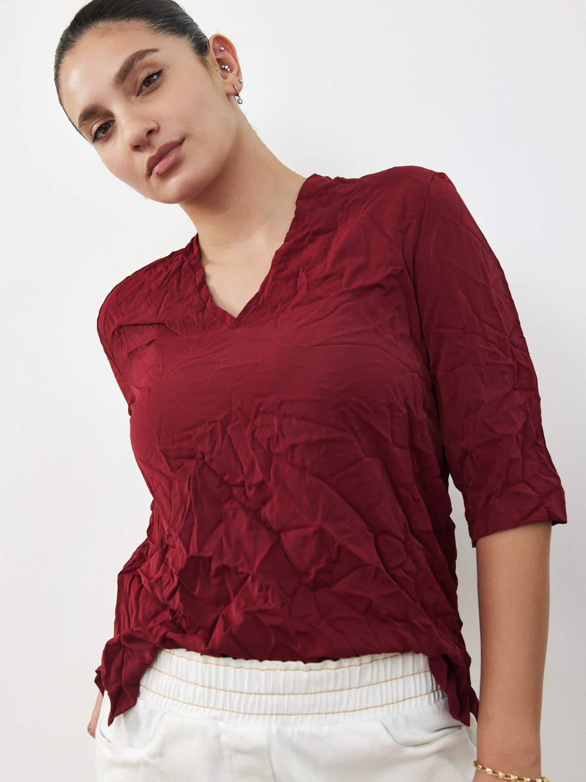 חולצת וי -יין מקומט image 2